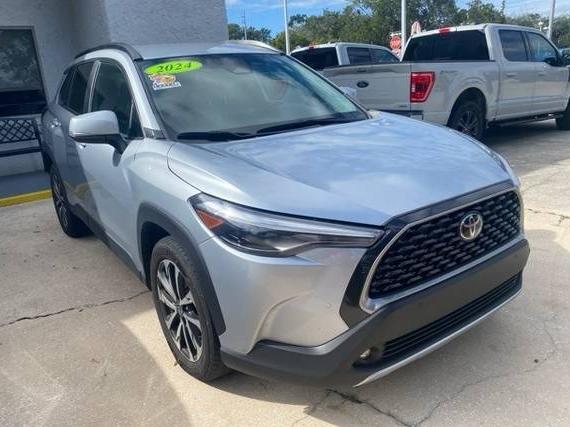 TOYOTA COROLLA CROSS 2024 7MUEAAAG7RV077209 image